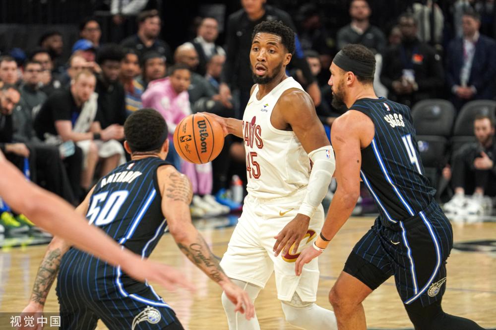 足球的狂潮 足球的狂潮